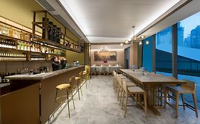 Ascott Raffles City Hotell 4*